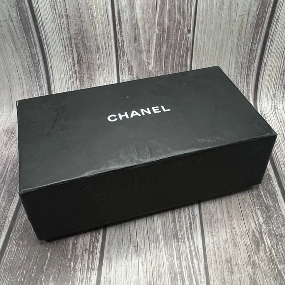 SOLD❤️ CHANEL Bouton Collection Black Sunglasses Red w/ Box + Case 5191 501/3C - Picture 16 of 16